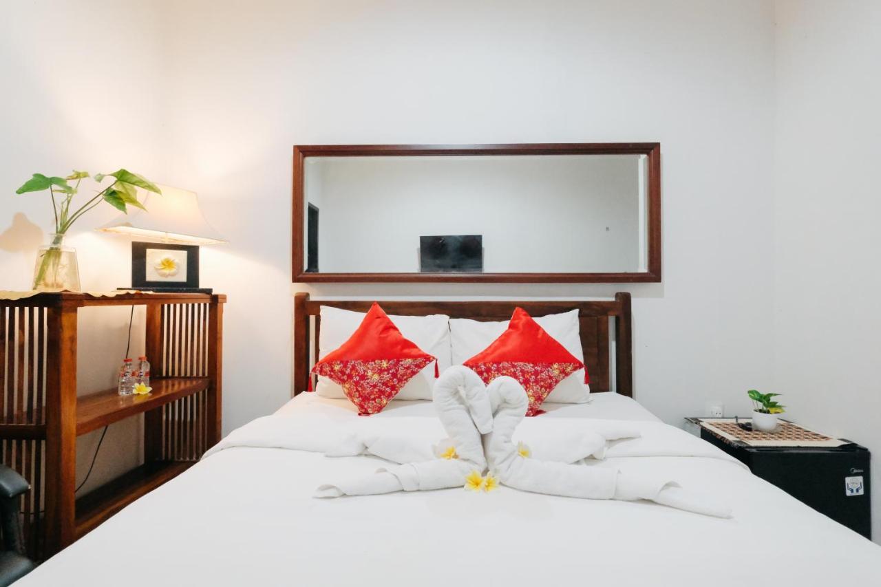 D'Tamblingan Guest House At Taman Griya Jimbaran Redpartner - Minimum Stay 30 Nights Екстериор снимка